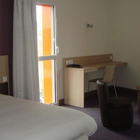 The Originals Access, Hotel Cholet Gare Екстериор снимка