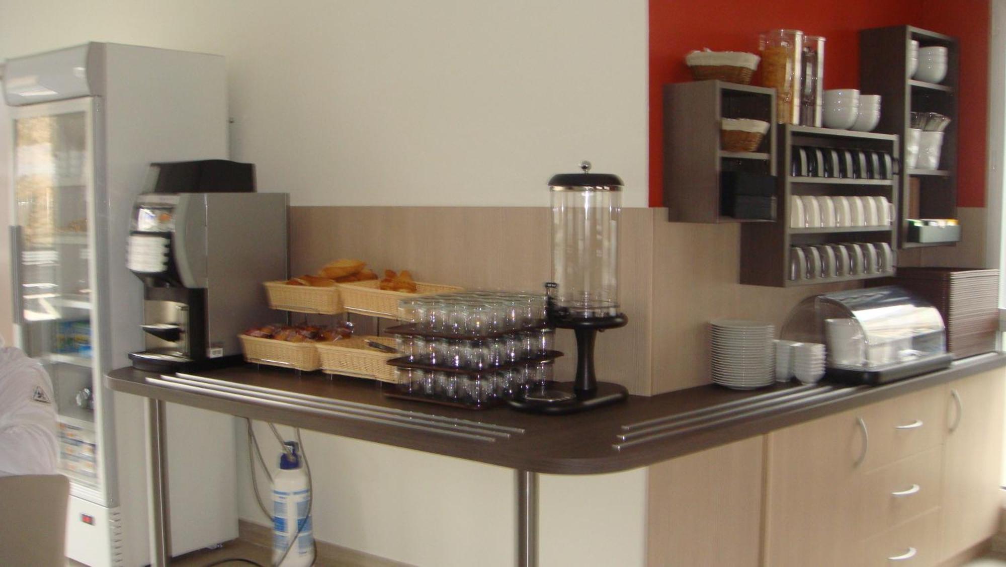 The Originals Access, Hotel Cholet Gare Екстериор снимка